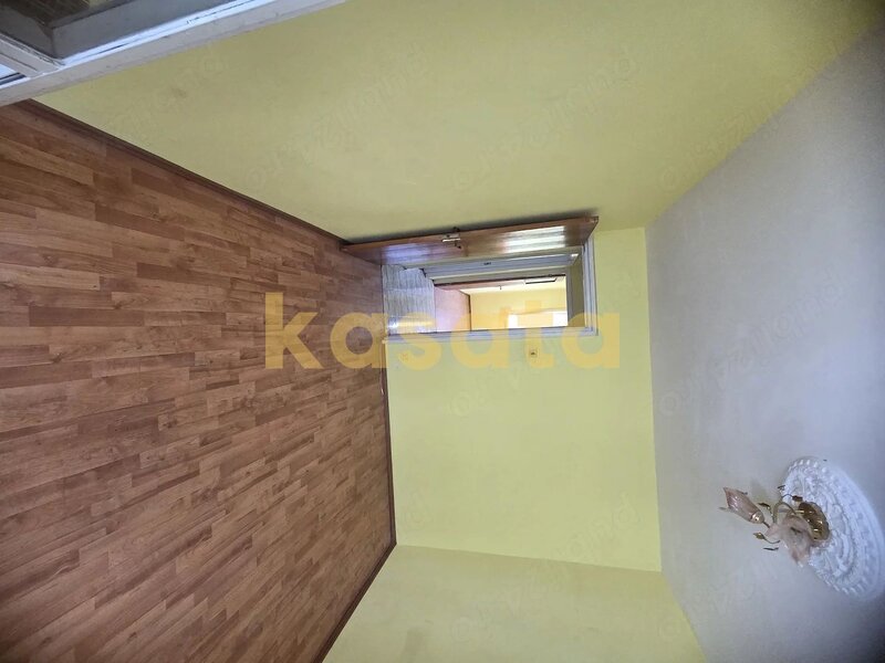 Trapezului, Metrou 1 Decembrie, Apartament 3 camere 64 mp.